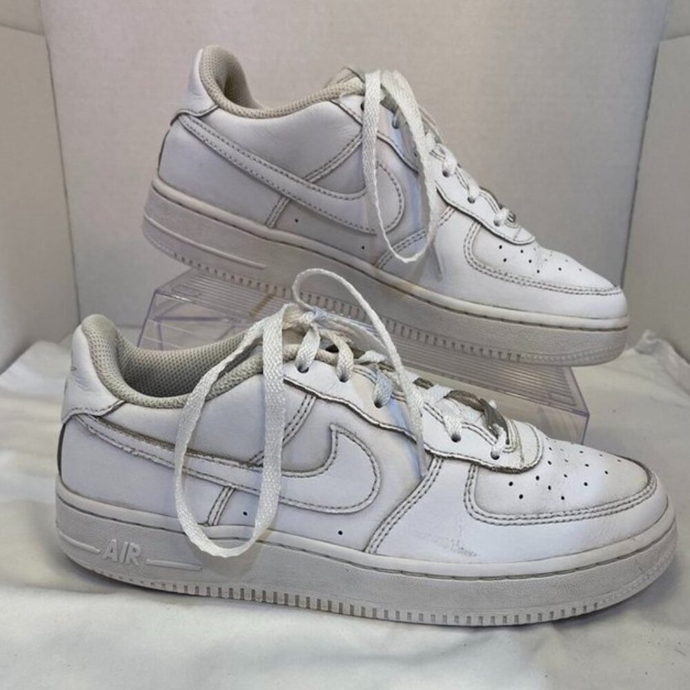 Nike Air Force 1 LE Low White Leather Grade School 5Y Big Kids Sneakers